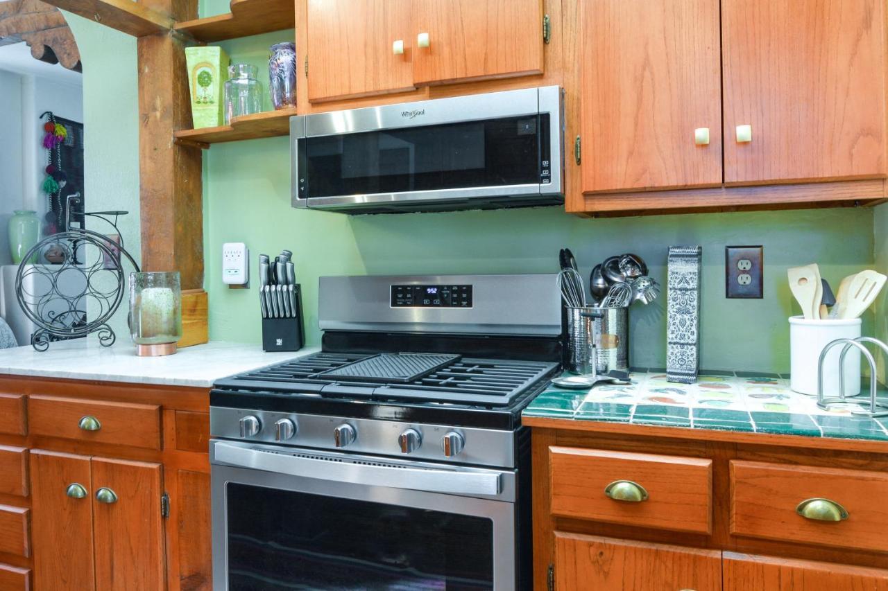 فيلا Cozy Adobe Casita 1 Mile To Santa Fe Plaza! المظهر الخارجي الصورة